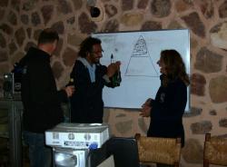 Moudi the IDC Staff instructor in Egypt explains the PADI Pyramid ...!